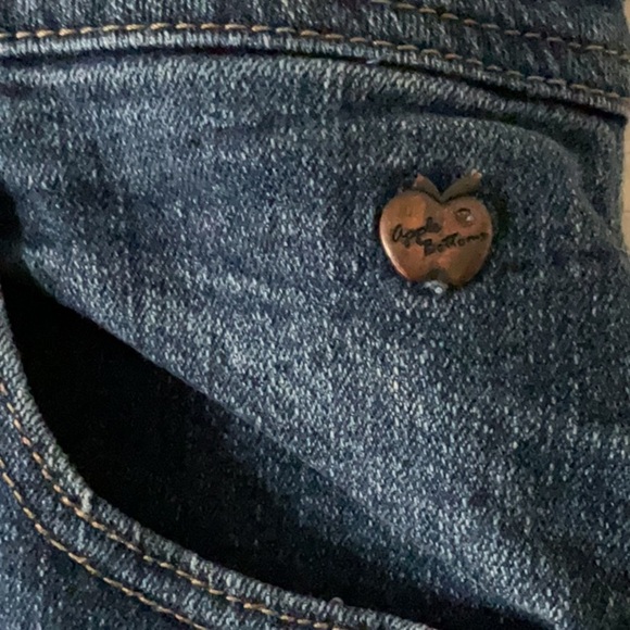 Women's 19/20 plus size Apple Bottom Blue Jeans - Picture 4 of 9